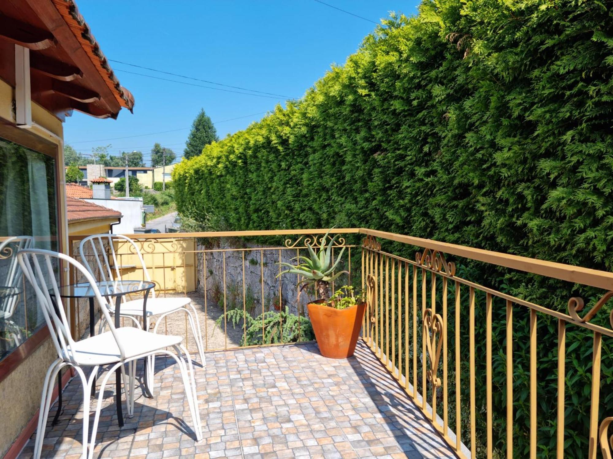 Alpendre Guest House Guimaraes Exterior photo